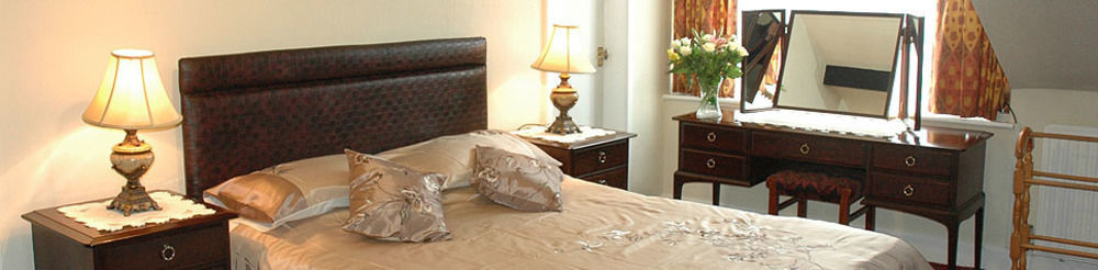 The Bebington Bed & Breakfast Dış mekan fotoğraf